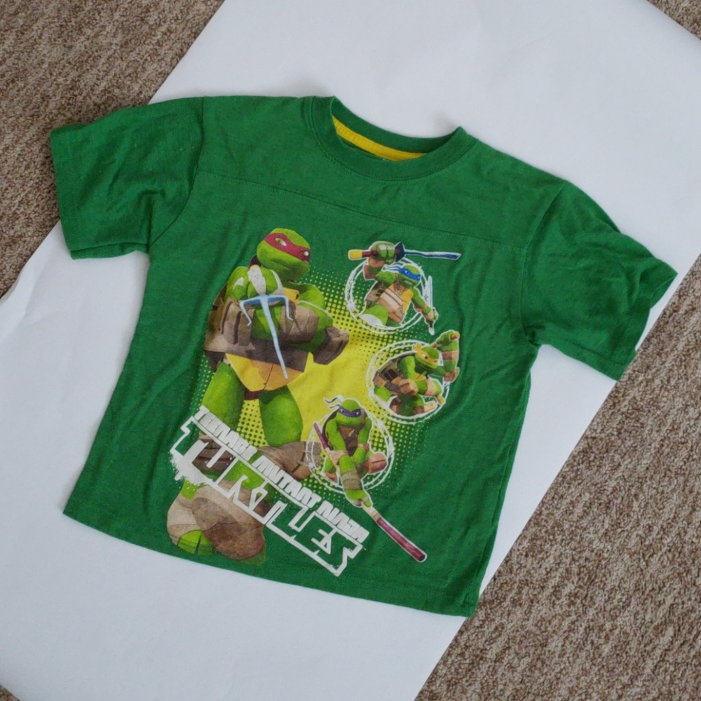 🐢🐢🐢🐢Teenage Mutant Ninja Turtle Size 4 T-Shirt